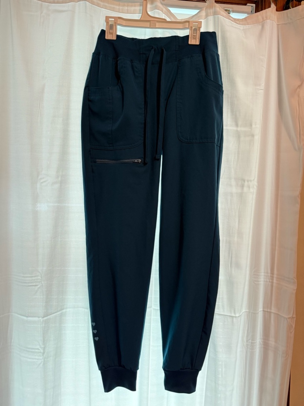 Women’s Scrub Jogger Pants with Zip Pocket